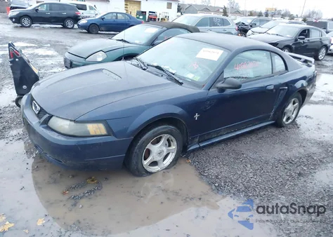 2001 Ford Mustang from USA, damaged, VIN 1FAFP40421F200415